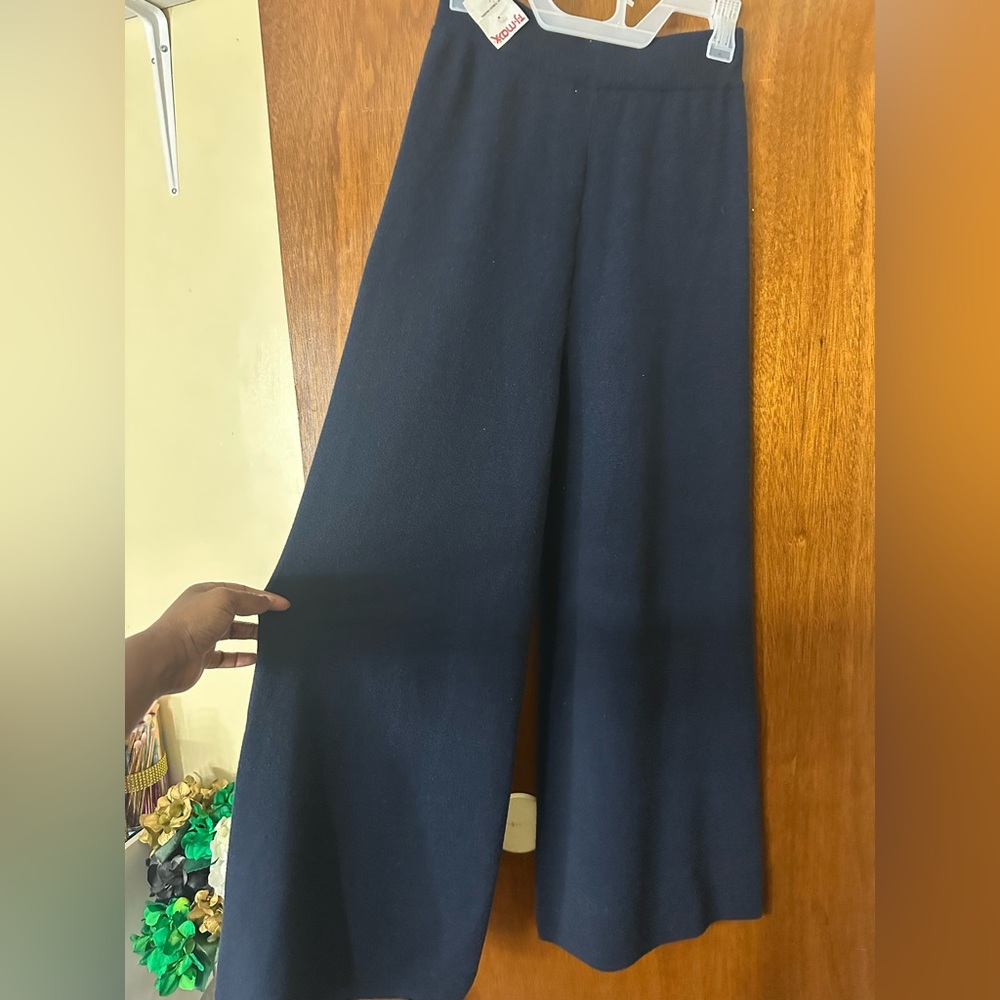 Elegant Navy Wide-Leg Pants